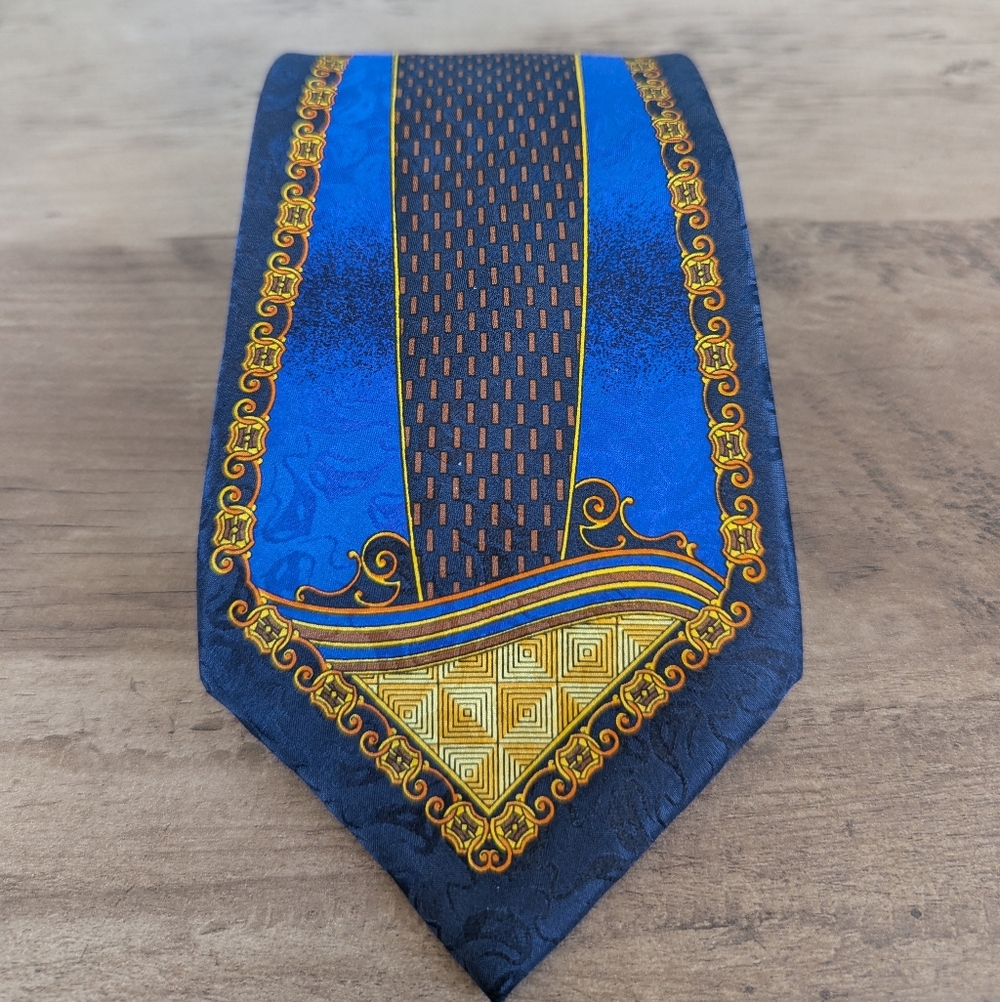 Estro Navy Silk Tie with Gold Chain Stripe